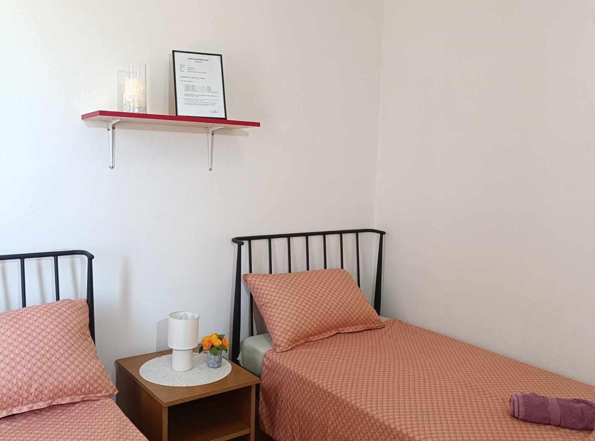 Apartmani Tea I Toni Gradiste Exterior photo
